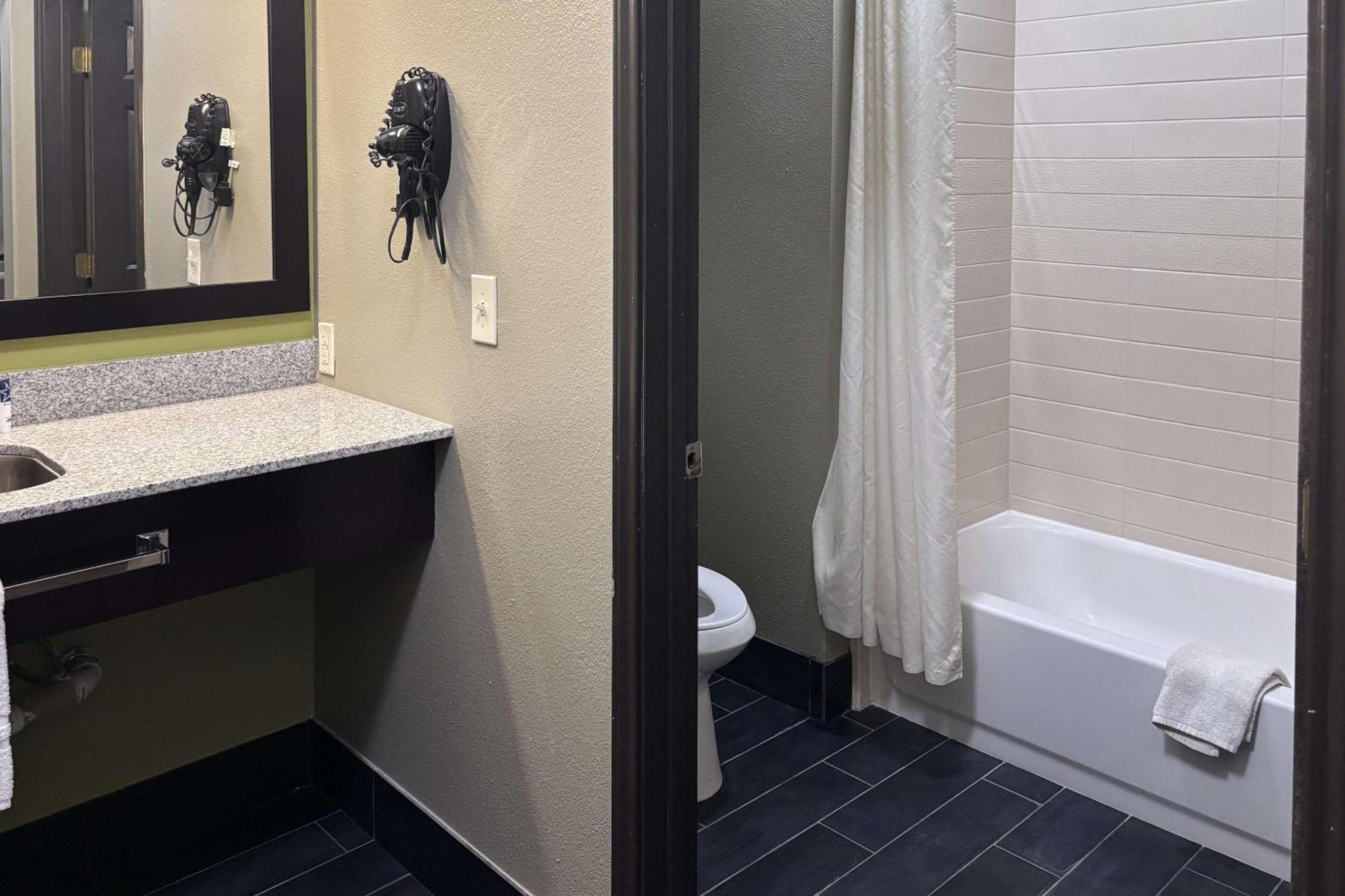Rodeway Inn Dilley المظهر الخارجي الصورة