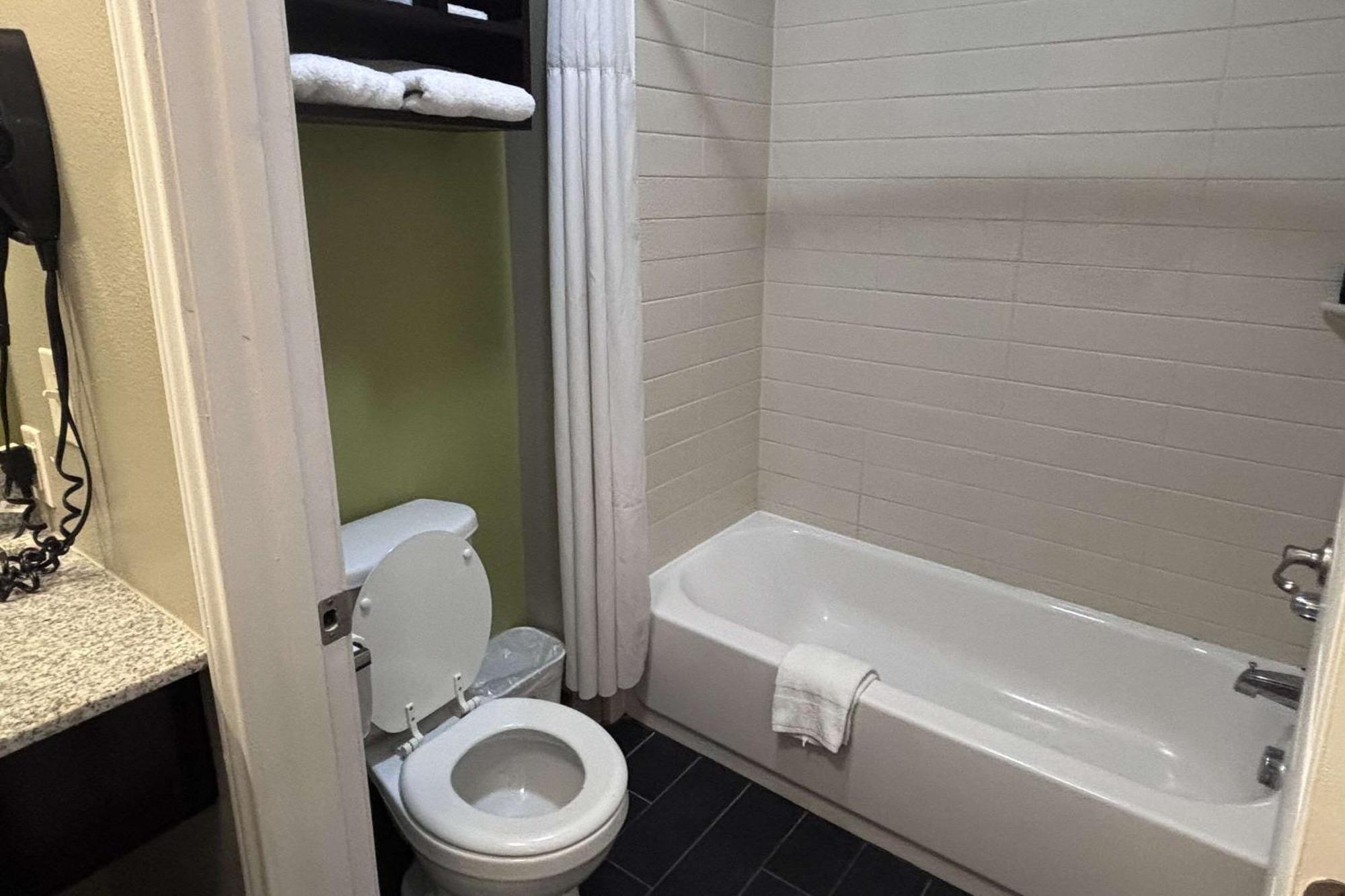 Rodeway Inn Dilley المظهر الخارجي الصورة